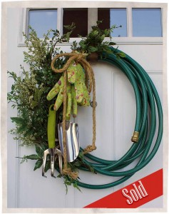 Garden-Hose-Wreath